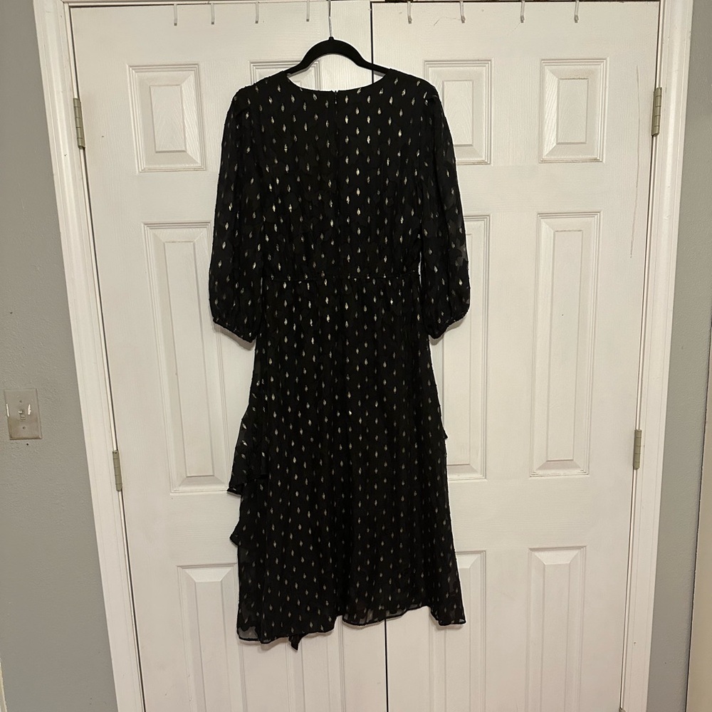 Gorgeous black and gold midi dress - Picture 6 of 8